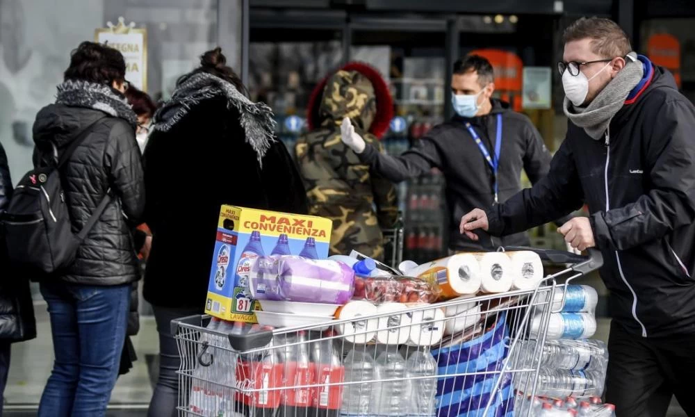 Κοροναϊός: Ποια προϊόντα εξαφανίζονται από τα σούπερ μάρκετ παγκοσμίως